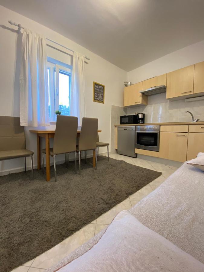 Apartmani Lu Біоград-на-Мору Екстер'єр фото