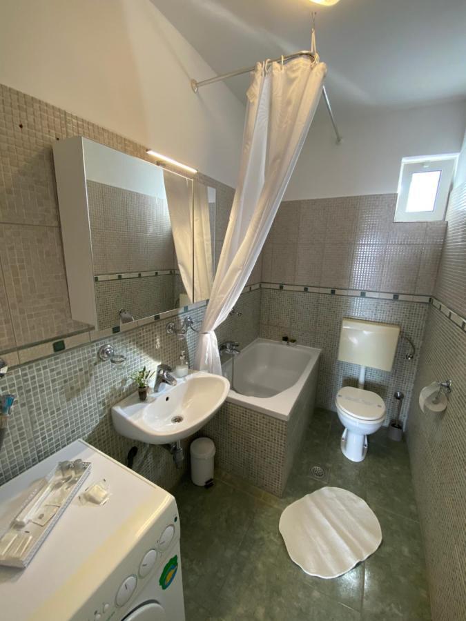 Apartmani Lu Біоград-на-Мору Екстер'єр фото